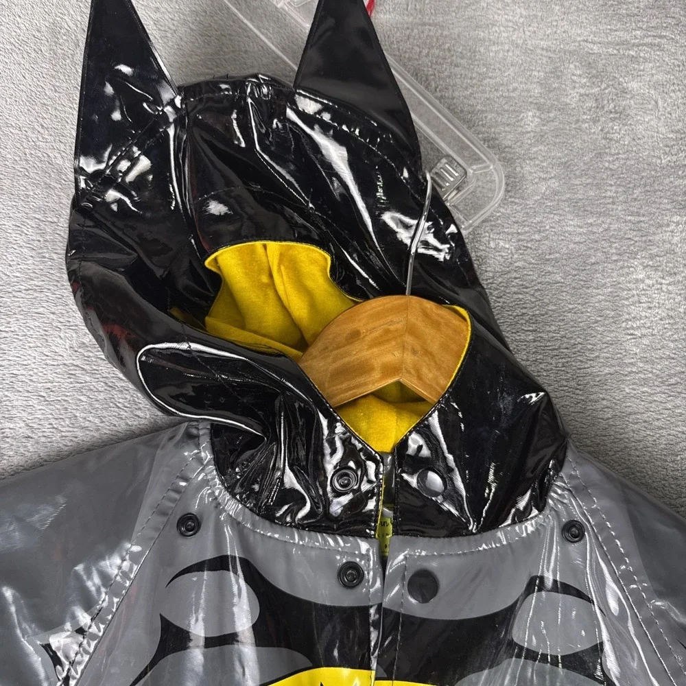 WESTERN CHIEF Kids Batman Rain Jacket Size 3T With Out Cape‎
